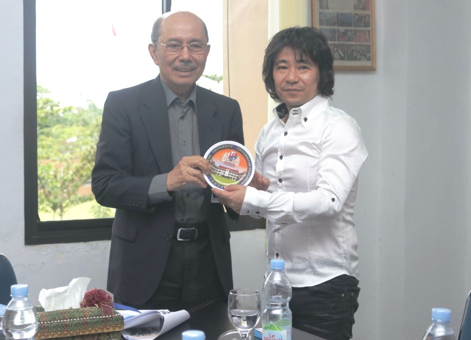 Profesor Dari Jepang Infokan Beasiswa dari Kobe University Untuk Dosen Universitas Pahlawan Tuanku Tambusai