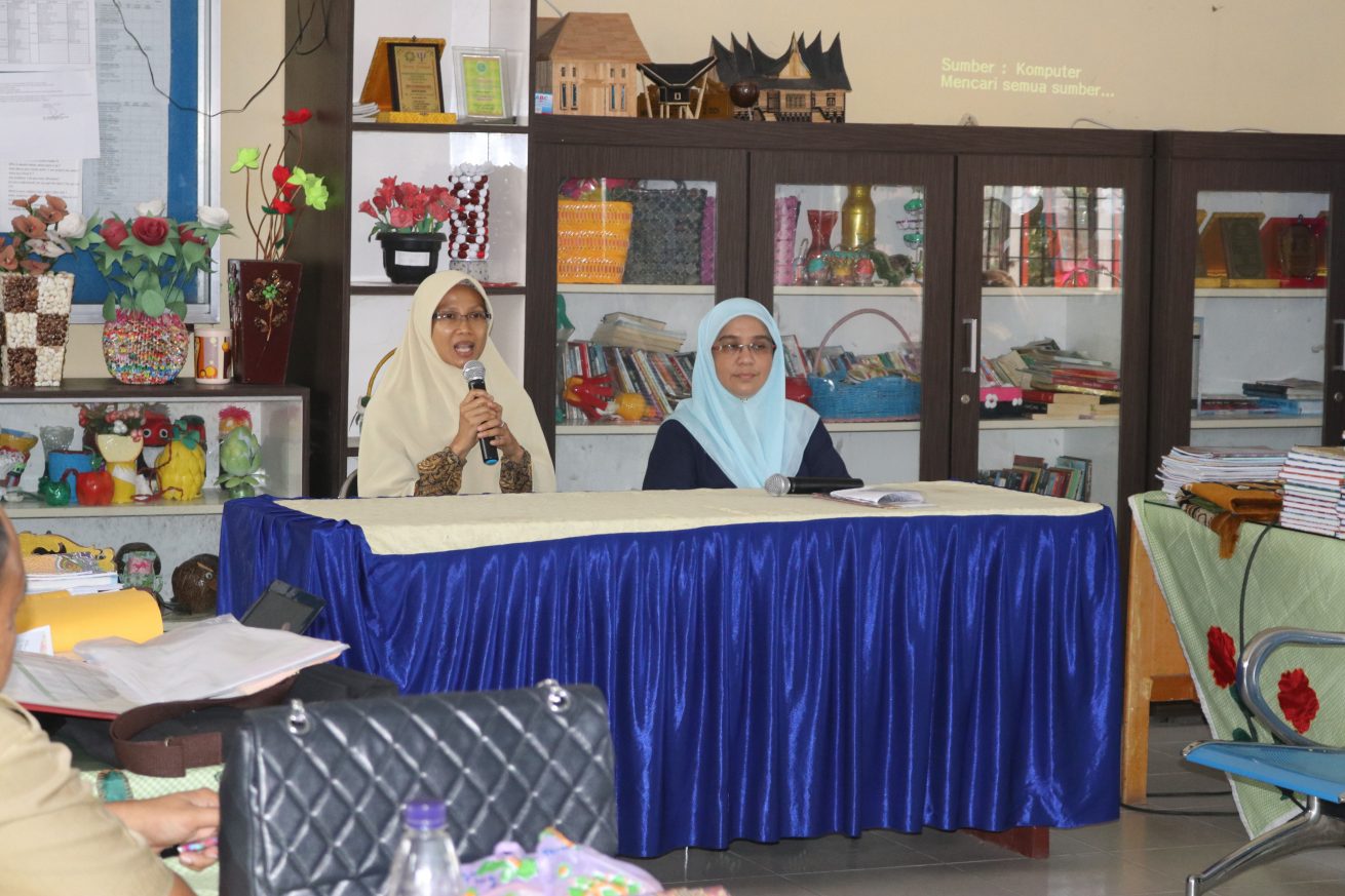 FIK Universitas Pahlawan dan Prof. Ruzita dari Universiti Kebangsaan Malaysia (UKM) Adakan Kunjungan Kesehatan