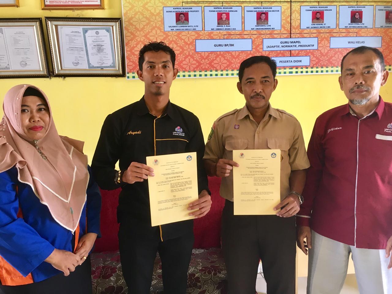 Ungkapan Tim Sosialisasi “Bentuk Dedikasi Universitas Pahlawan Tuanku Tambusai Untuk Calon Mahasiswa”