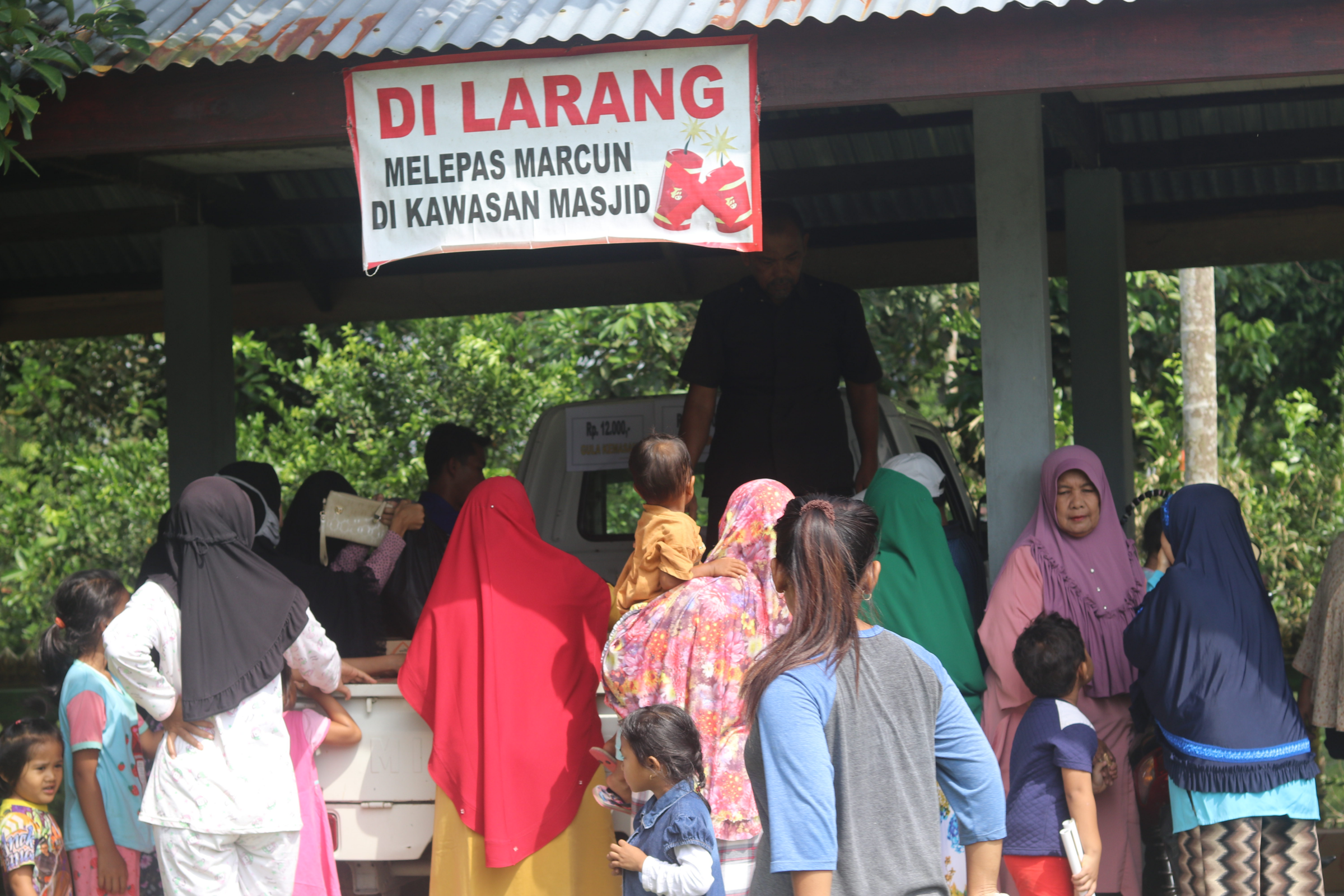 Universitas Pahlawan Berbagi “Bazar Sembako Murah di Tiga Belas Kecamatan, Ramadhan Penuh Berkah”
