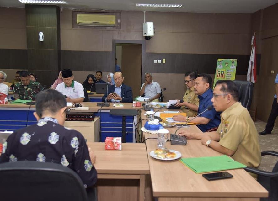Rektor UP Hadiri Rakor Kabupaten Kampar Sebagai Tokoh Pendidikan