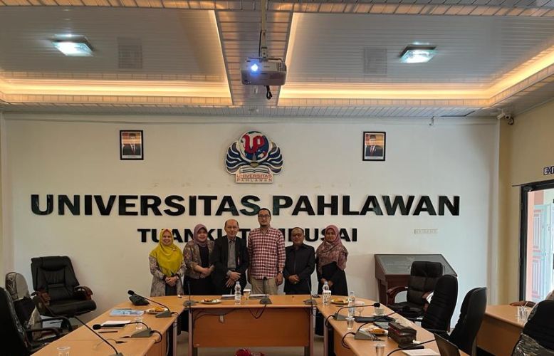 Rektor Universitas Pahlawan Menandatangani MoU dalam Rangka MBKM dengan PT Base Inkubasi Indonesia