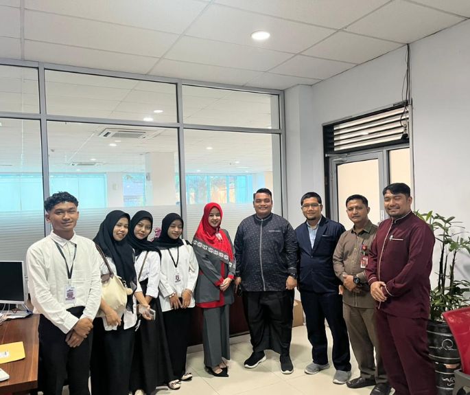 Pengantaran Mahasiswa Ekonomi Syariah dan Perbankan Syariah ke Bank Riau Kepri Syariah Cabang Bangkinang