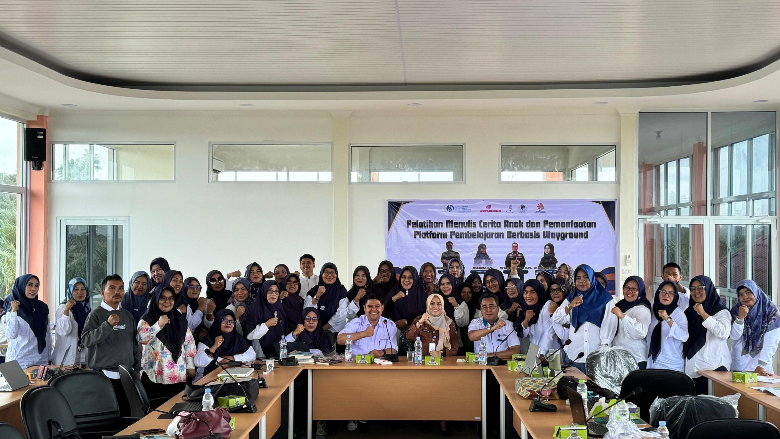 FKIP Universitas Pahlawan dan IGI Kampar Gelar Pelatihan Menulis Cerita Anak dan Platform Wayground