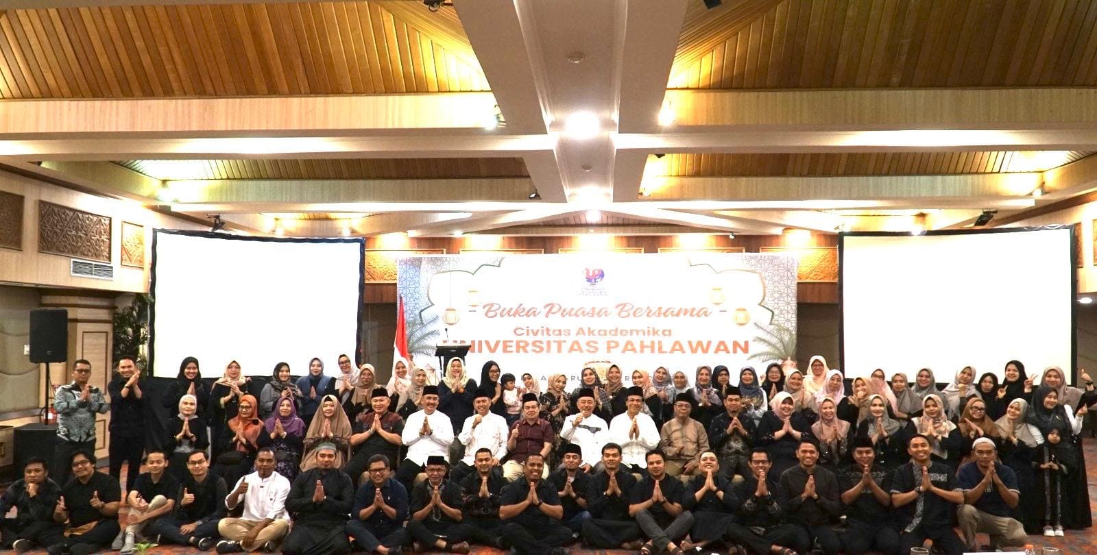 Buka Puasa Bersama Civitas Akademika Universitas Pahlawan di Hotel Pangeran Pekanbaru, Pererat Silaturahmi